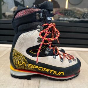 La Sportiva Mountaineering boots 37.5EU(6.5USW)
